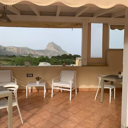 Hotell Cala Di Ponente Castelluzzo