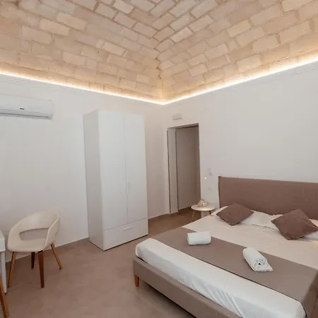 Cala Di Ponente Hotell Castelluzzo