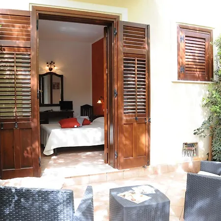 Hotell Cala Di Ponente Castelluzzo