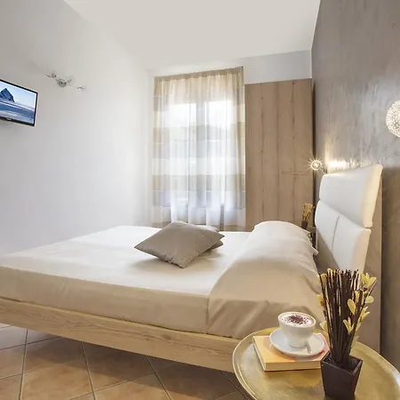 Hotell Cala Di Ponente Castelluzzo