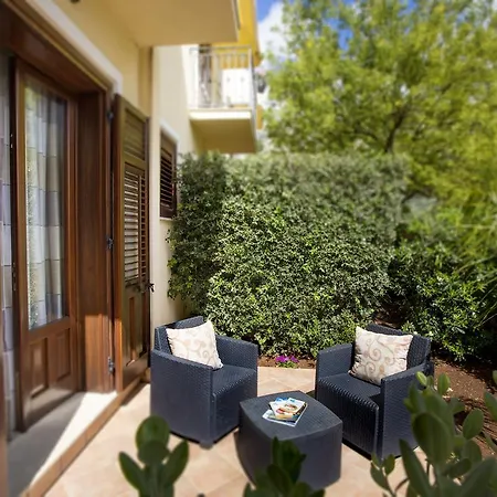 Cala Di Ponente Hotell 2*