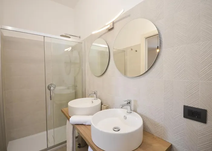 Cala Di Ponente 卡斯泰卢佐