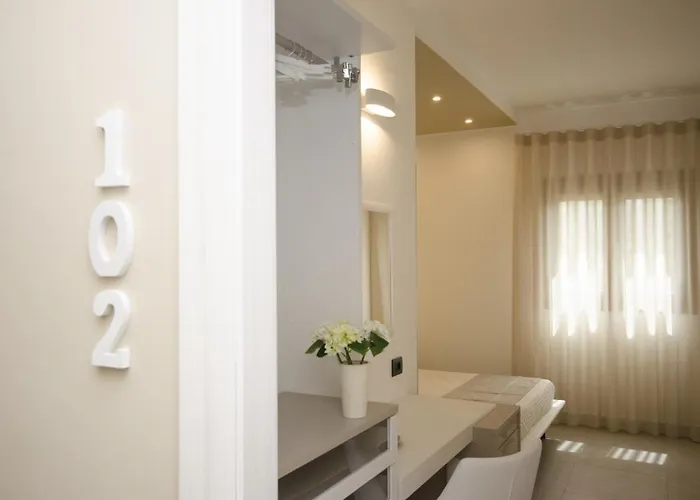 酒店 Cala Di Ponente 卡斯泰卢佐