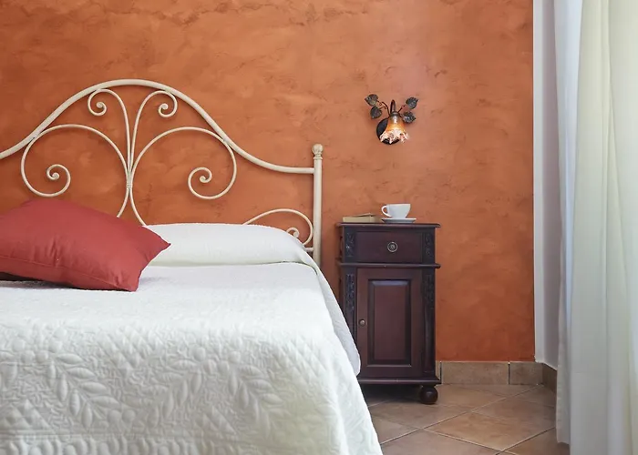 Cala Di Ponente Hotel Castelluzzo