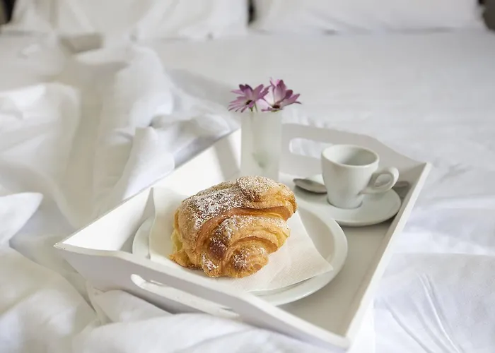 Cala Di Ponente 卡斯泰卢佐