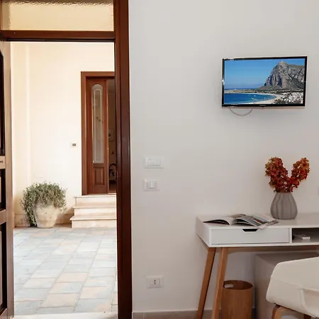 Cala Di Ponente Hotel Castelluzzo