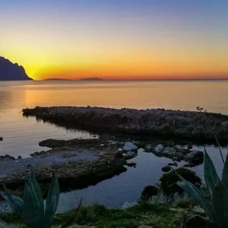 Hotell Cala Di Ponente Castelluzzo