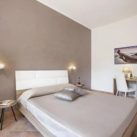 Hotell Cala Di Ponente