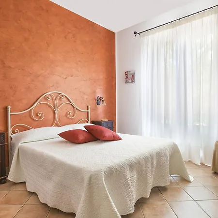 Cala Di Ponente Castelluzzo