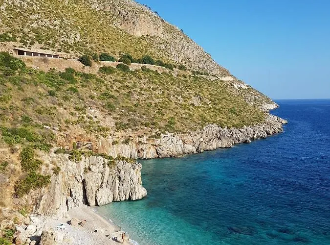 Cala Di Ponente Hotell 2*