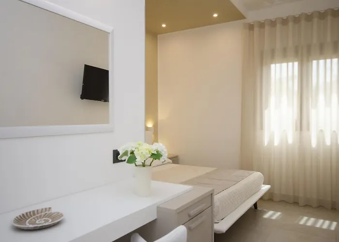 Cala Di Ponente קסטלוצו